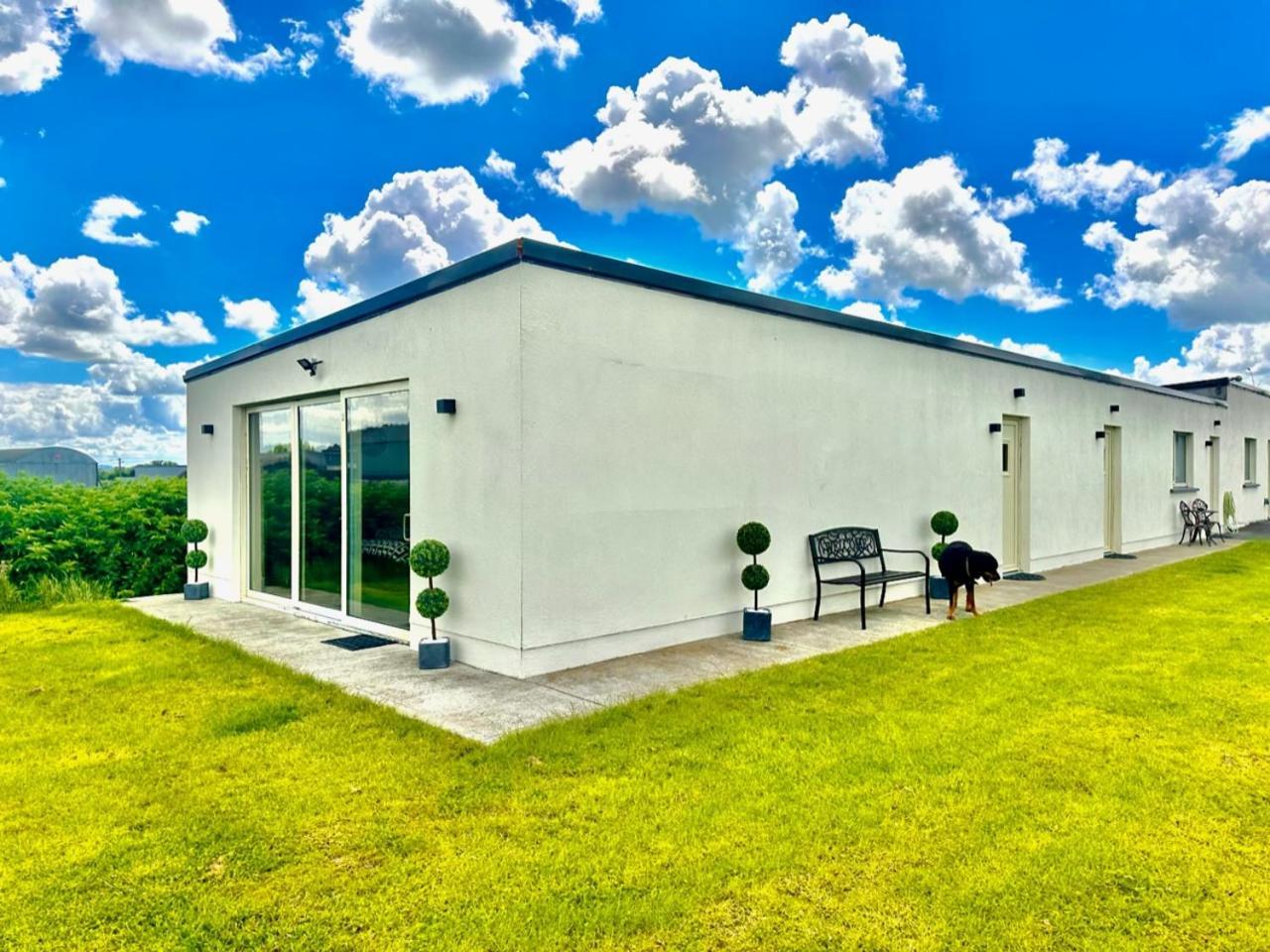 Kildare Luxury Suites المظهر الخارجي الصورة
