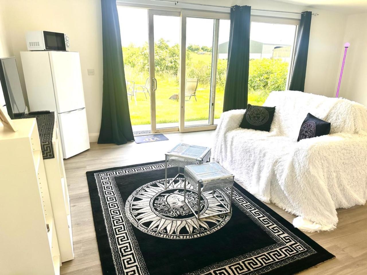 Kildare Luxury Suites المظهر الخارجي الصورة