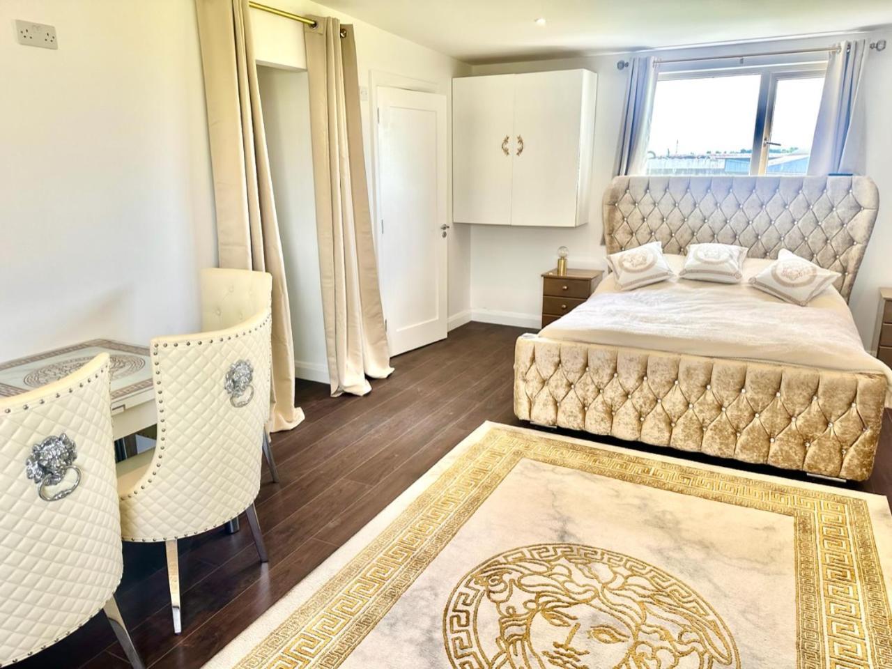 Kildare Luxury Suites المظهر الخارجي الصورة